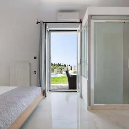 Key Villa Tsoukaládhes