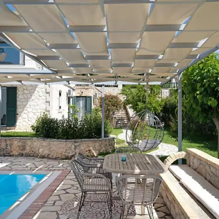 Villa Key Tsoukaládhes