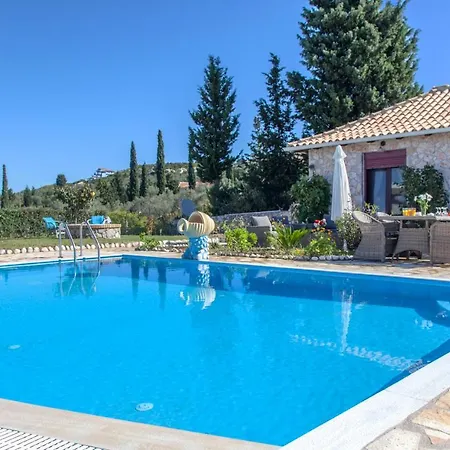 Villa Key Tsoukaladhes