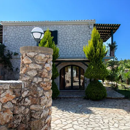Villa Key Tsoukaladhes