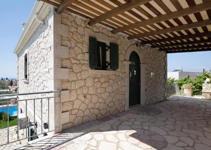 Key Villa Tsoukaládhes